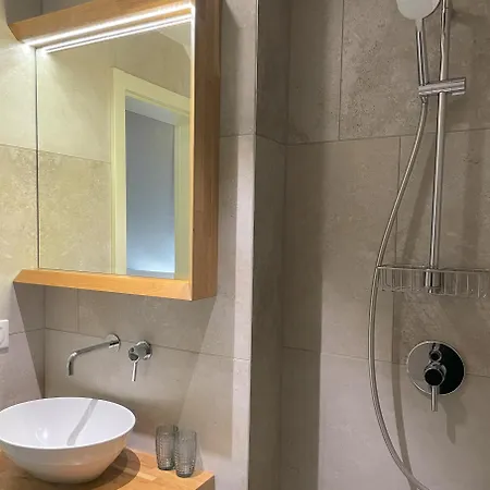 Deco By Oneapartments Apartmán *