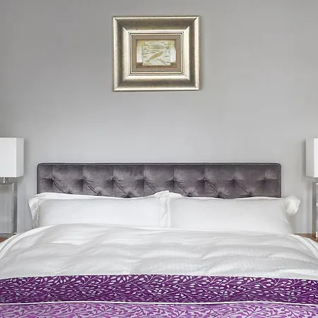 Deco By Oneapartments Apartmán